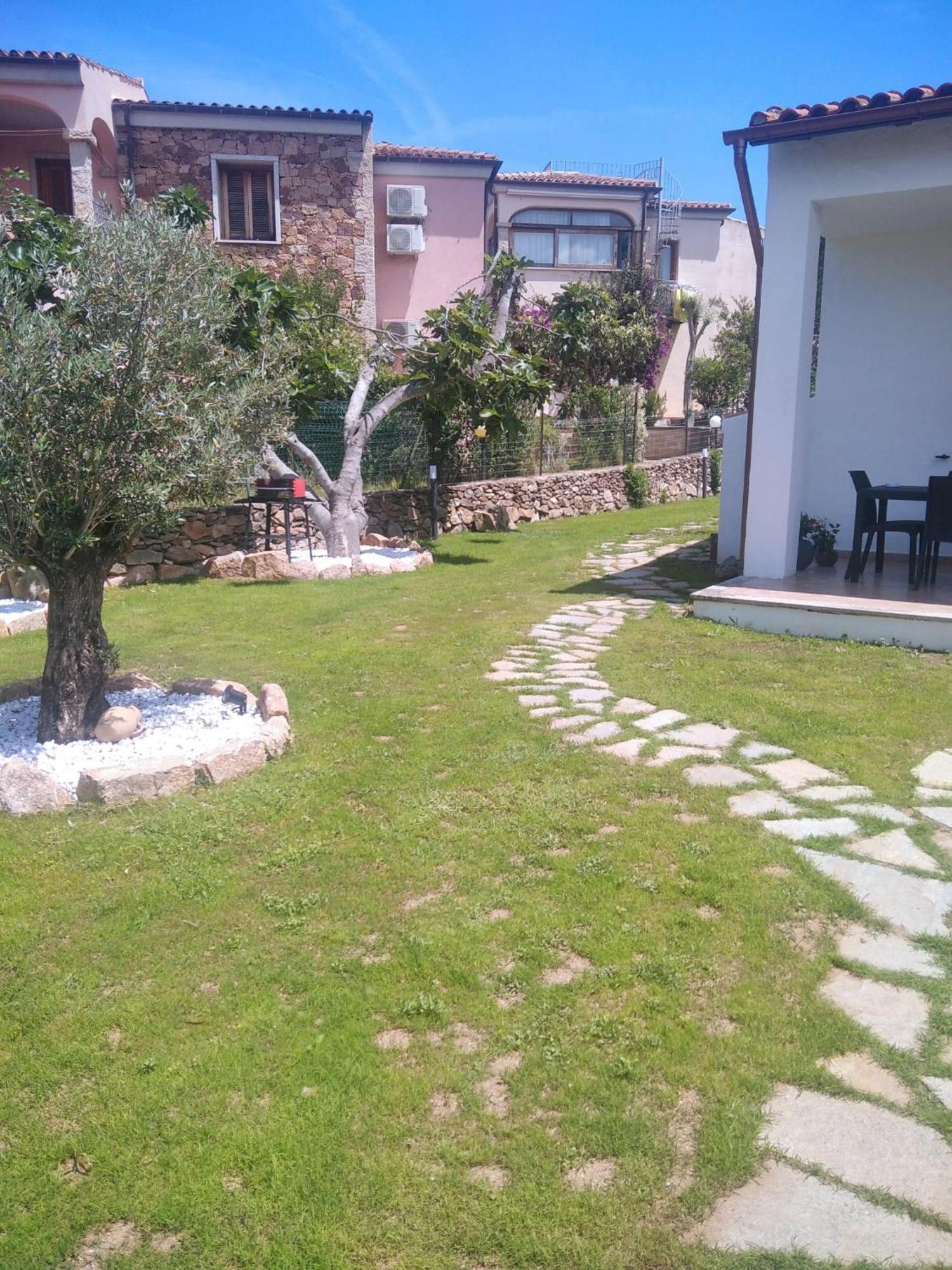 Villetta Cala D'Ambra Сан-Теодоро Экстерьер фото